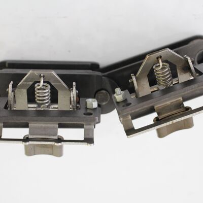Buy Bruckner Finishing Machine Spares Vertical Type Stenter Chain Link with Black Stainless Steel Protector for Corrosion Resistance and Low-Maintenance Operation online manufacture